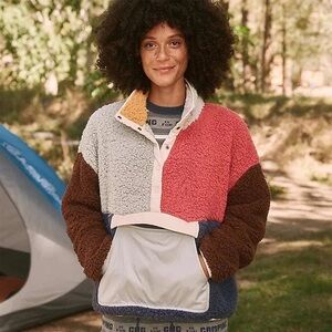 THE GREAT. x Eddie Bauer Collaboration The Plush Fleece Pullover, Si…